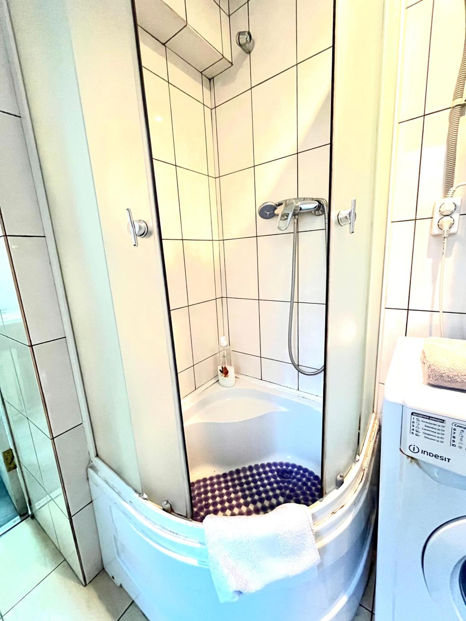 Medova Apartments Lviv Buitenkant foto