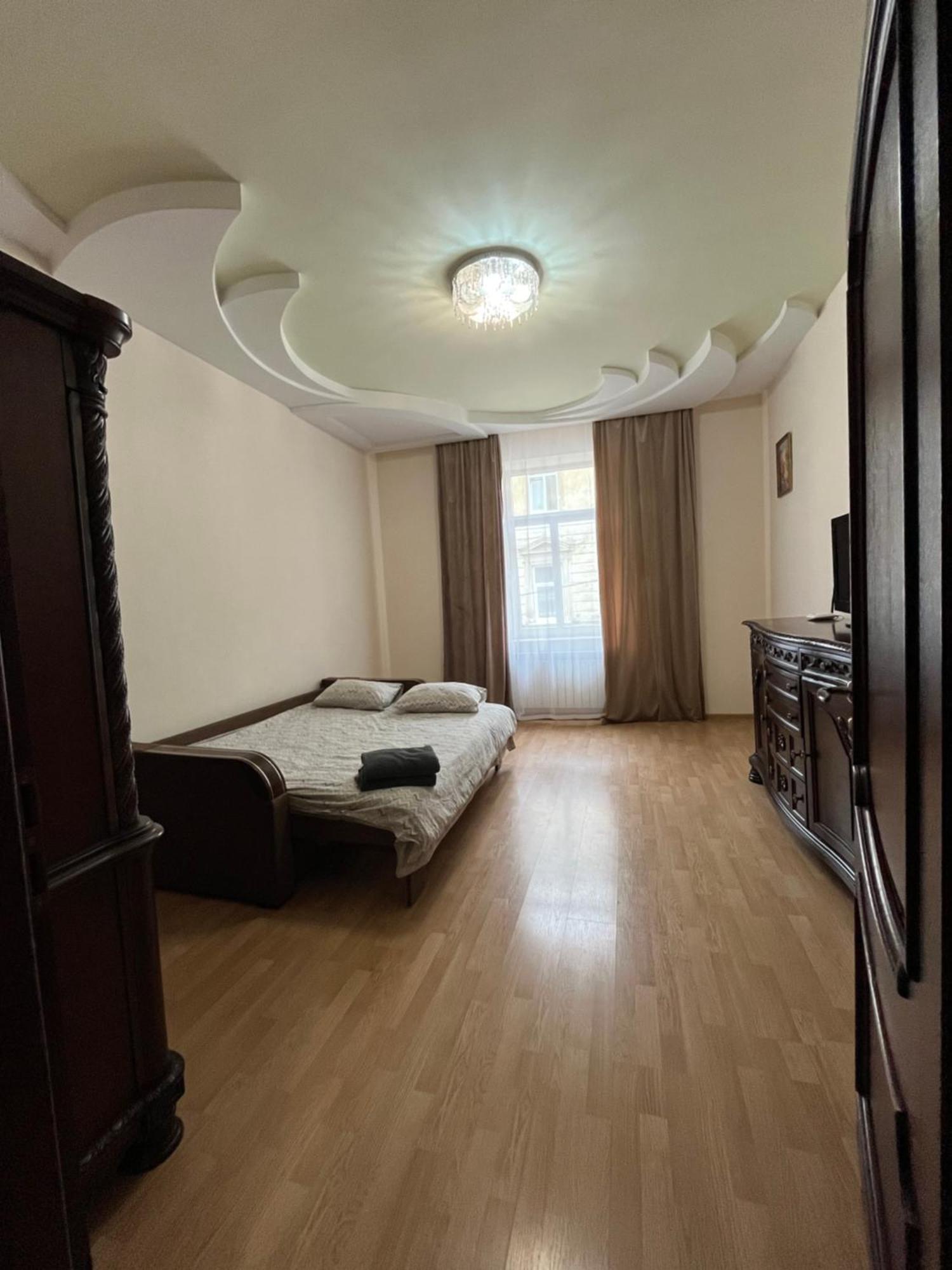 Medova Apartments Lviv Buitenkant foto