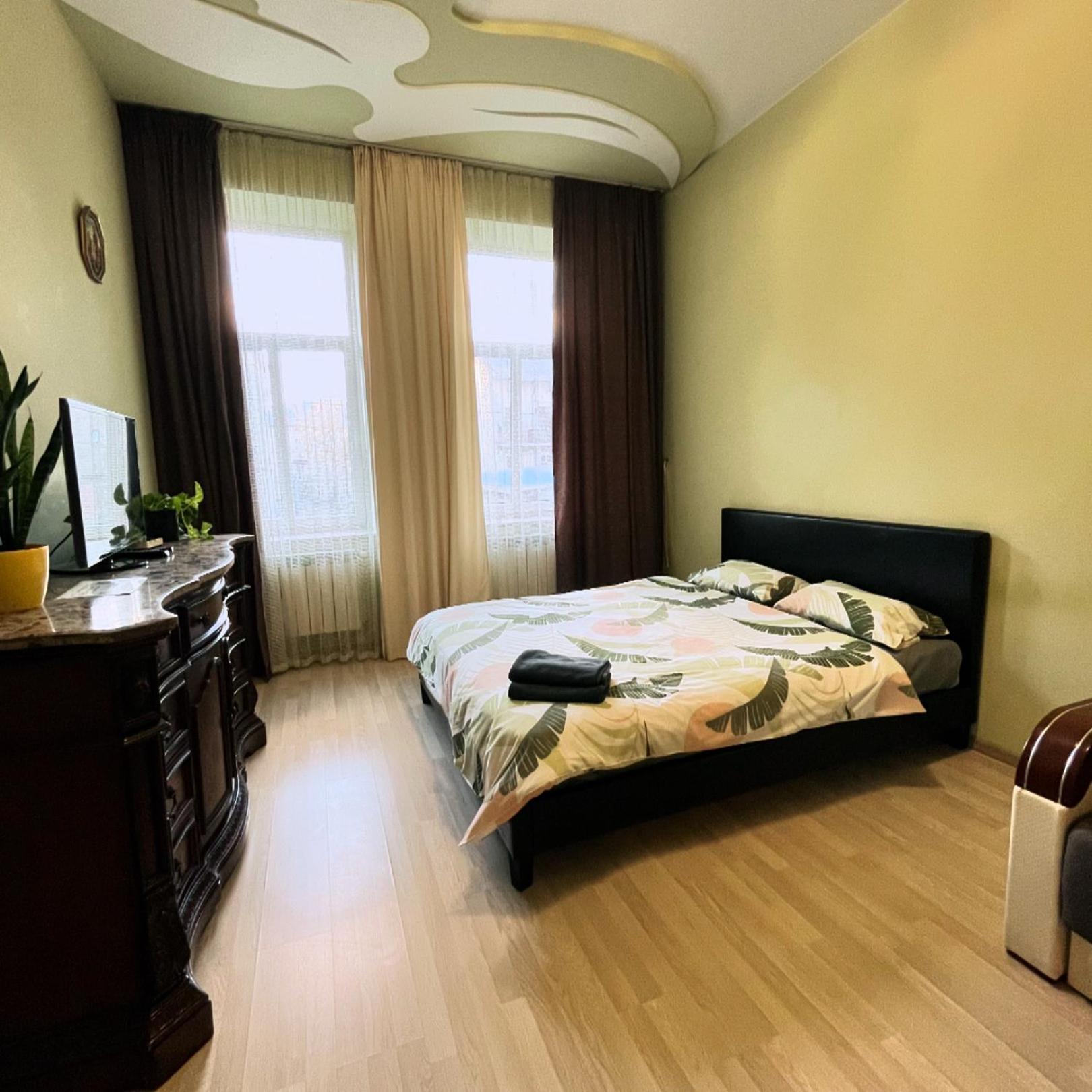 Medova Apartments Lviv Buitenkant foto